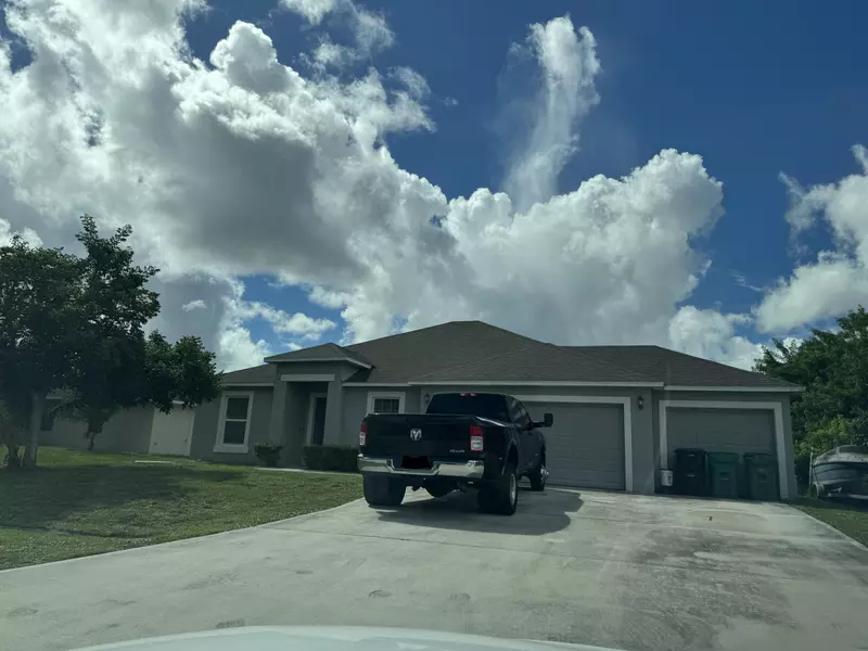 950 SW Nichols TER, Port Saint Lucie, FL 34953