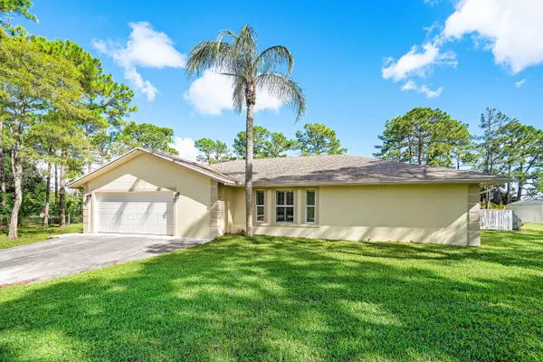 Loxahatchee, FL 33470,17035 N 48th CT