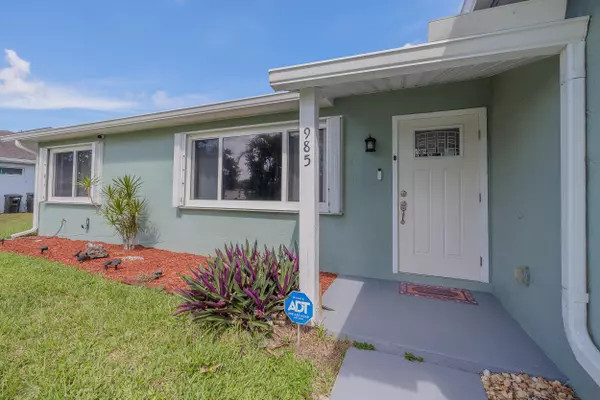 Port Saint Lucie, FL 34953,985 SW John Maccormack TER