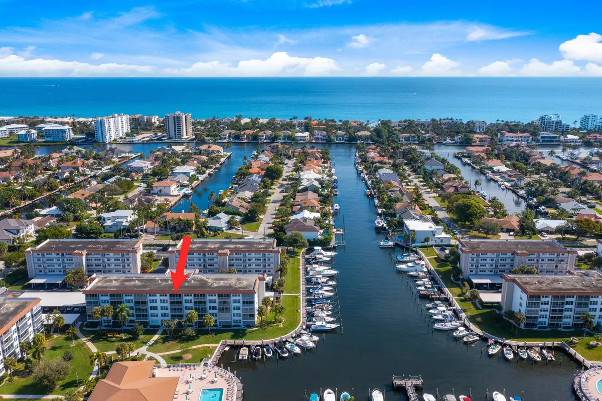 Delray Beach, FL 33483,910 Dogwood DR 544