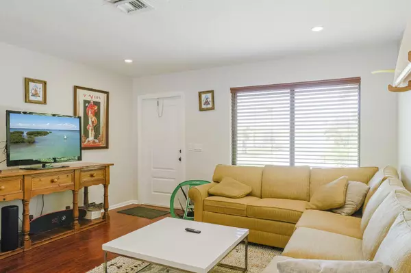 Juno Beach, FL 33408,1678 Park ST