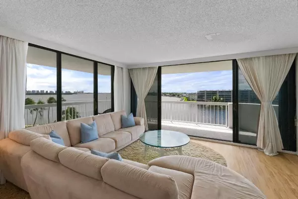 North Palm Beach, FL 33408,115 Lakeshore DR 547