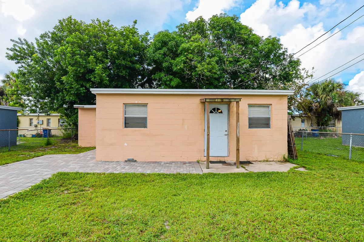 Fort Pierce, FL 34947,2511 Avenue L