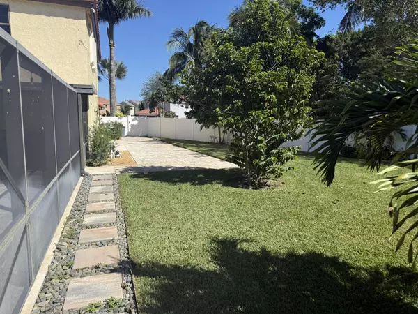 Boynton Beach, FL 33437,6999 Dearborn PL