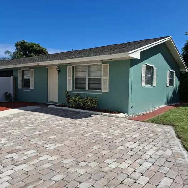 1081 Brown RD, Lake Worth, FL 33462