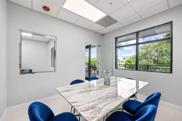 Royal Palm Beach, FL 33411,9200 Belvedere RD 207