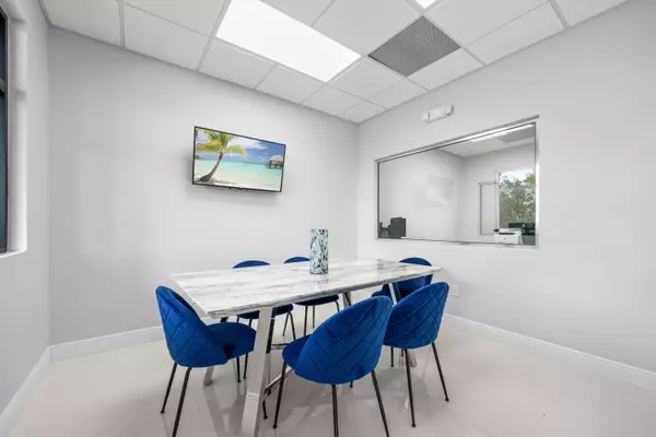 Royal Palm Beach, FL 33411,9200 Belvedere RD 207