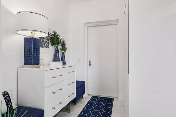 Riviera Beach, FL 33404,2640 Lake Shore DR 507