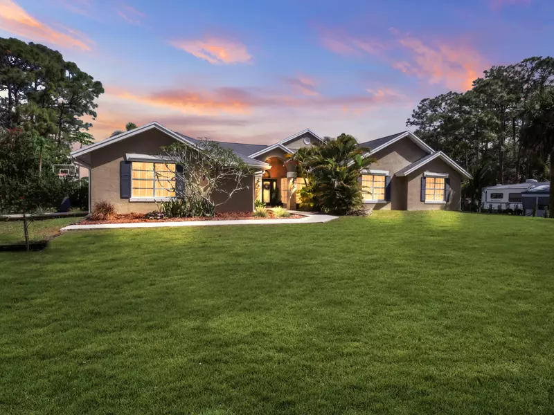 17411 N 40th Run RUN, Loxahatchee, FL 33470