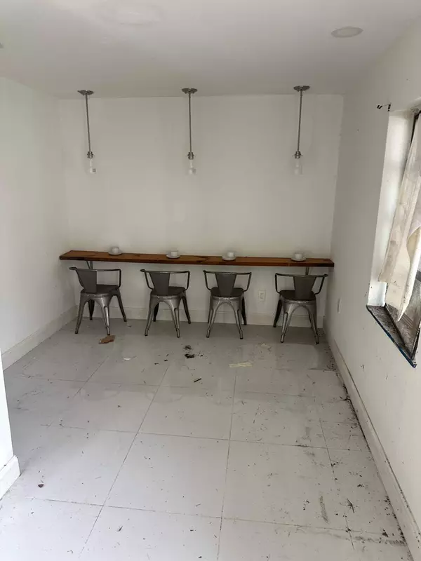 Hollywood, FL 33020,1954 Thomas ST