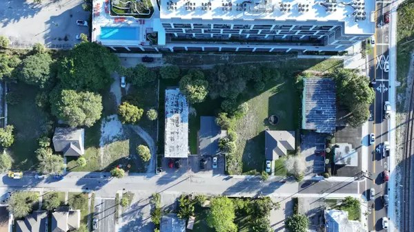 West Palm Beach, FL 33401,902 2nd ST