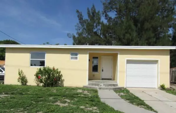 4301 Pinewood AVE, West Palm Beach, FL 33407