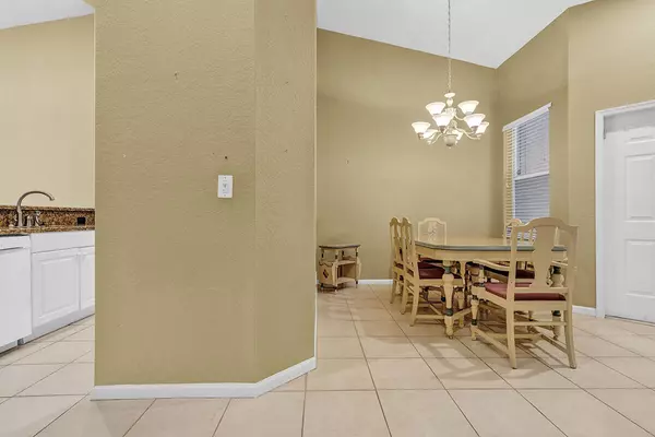 Delray Beach, FL 33445,2455 S Coral Trace CIR