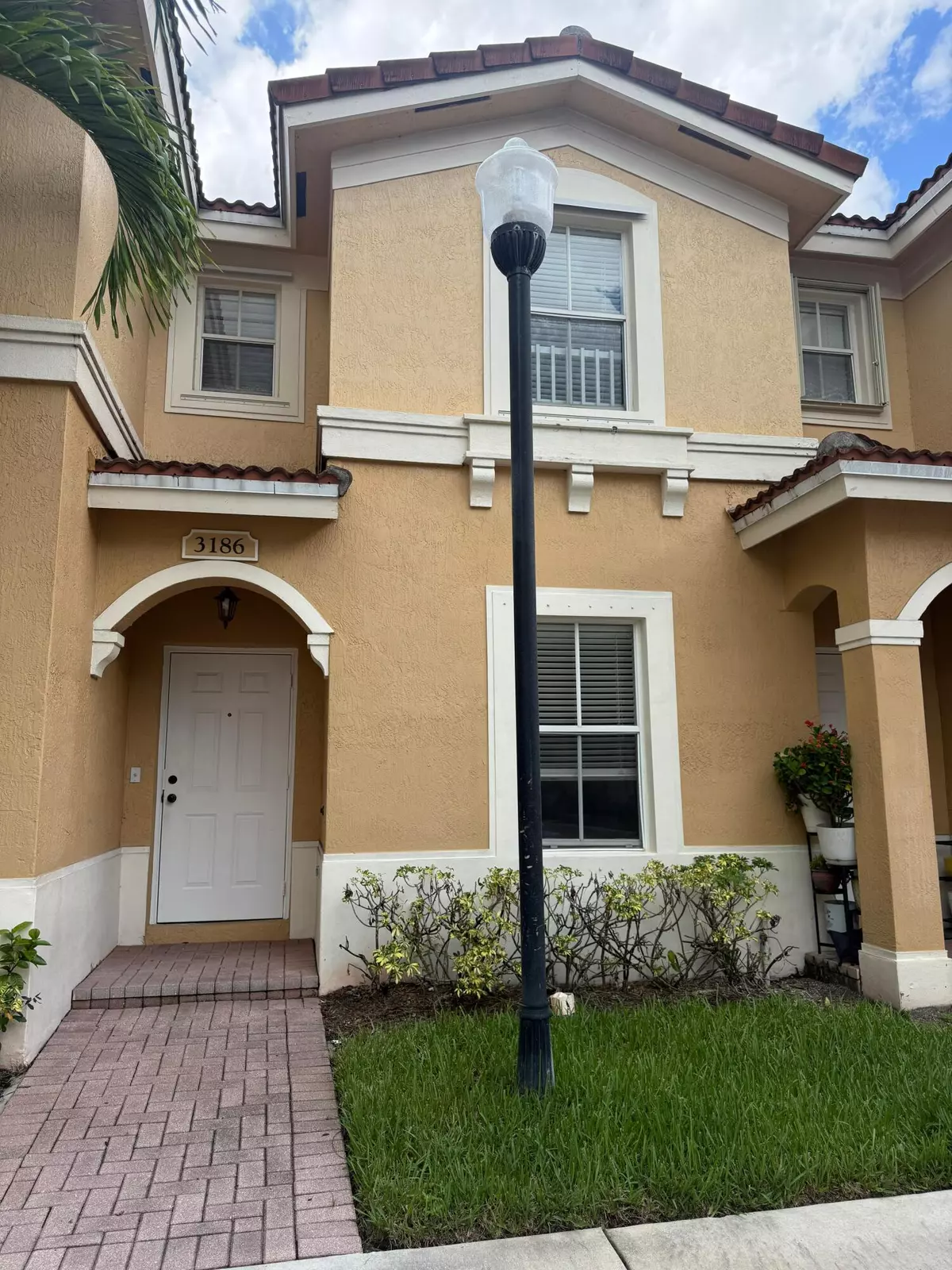 Miramar, FL 33027,3186 SW 129th AVE 124