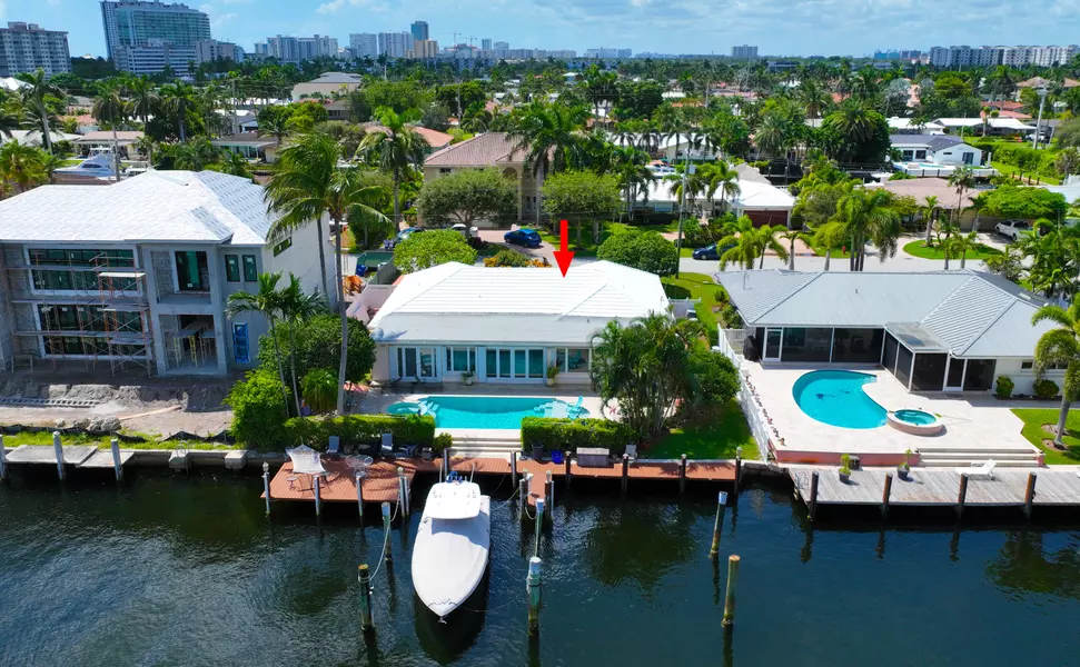 2741 NE 8th CT, Pompano Beach, FL 33062