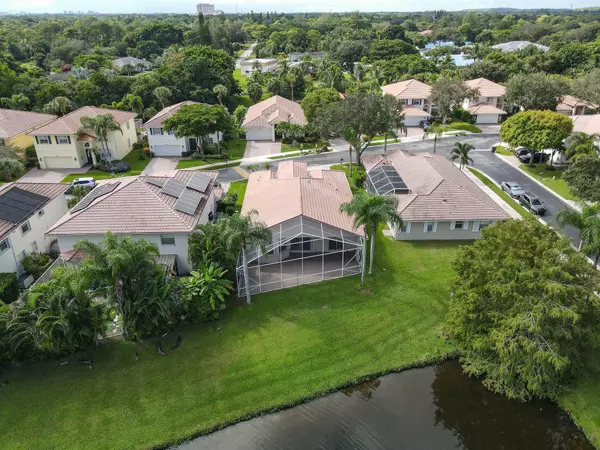 148 Hidden Hollow DR, Palm Beach Gardens, FL 33418