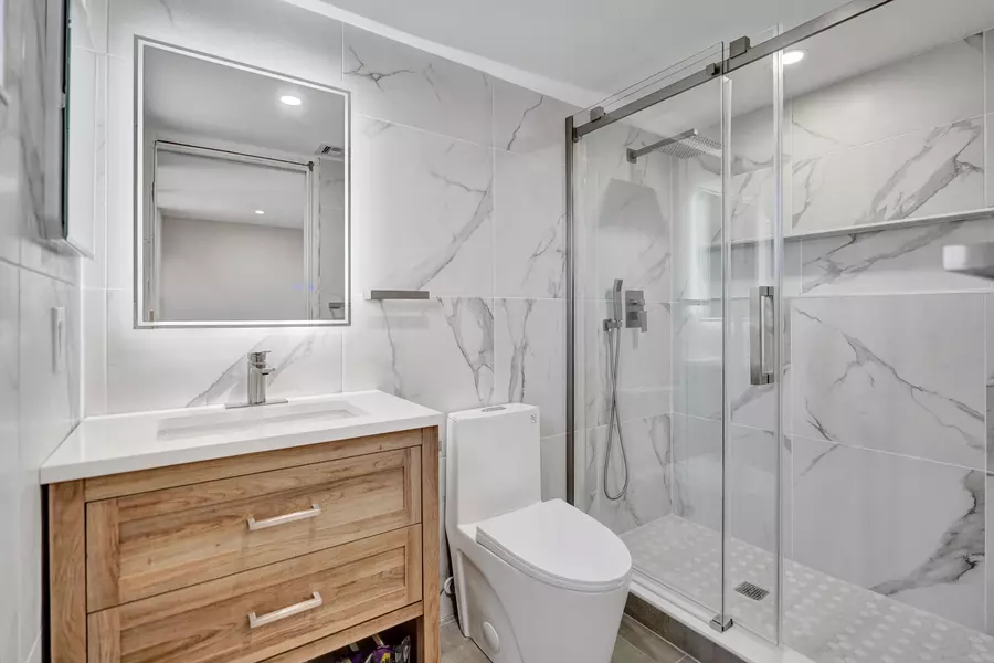 5340 Las Verdes CIR 324, Delray Beach, FL 33484