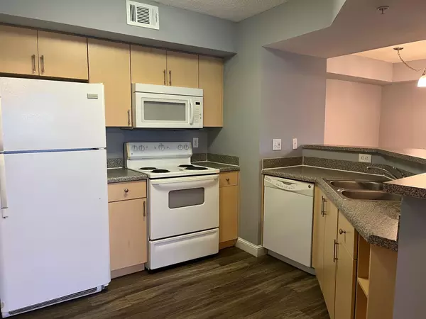 Jensen Beach, FL 34957,3649 NW Mediterranean LN 10-308