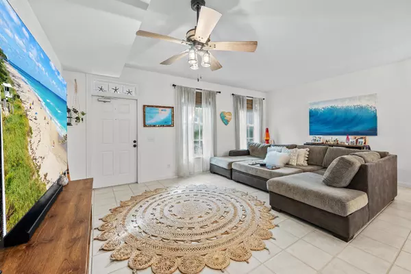 Jupiter, FL 33458,243 Murray CT