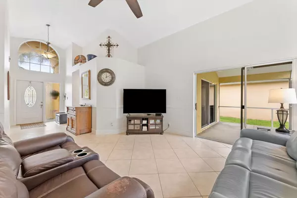 Boca Raton, FL 33496,9414 Aegean DR