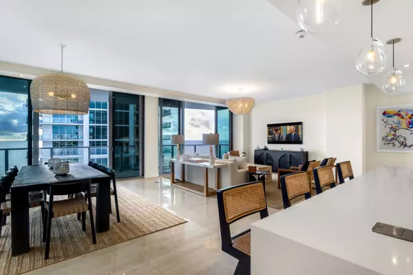 Singer Island, FL 33404,3100 N Ocean DR 1102 P