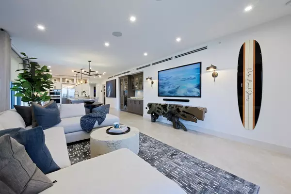 Palm Beach Shores, FL 33404,206 Inlet WAY 2w