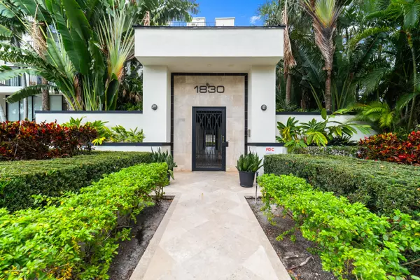 West Palm Beach, FL 33401,1830 Embassy DR 107