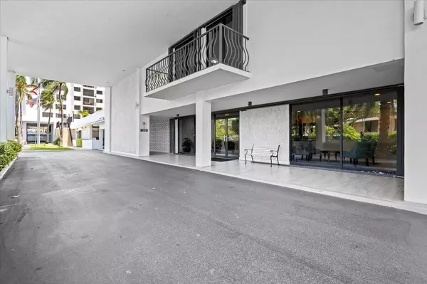 North Palm Beach, FL 33408,1200 Marine WAY 304