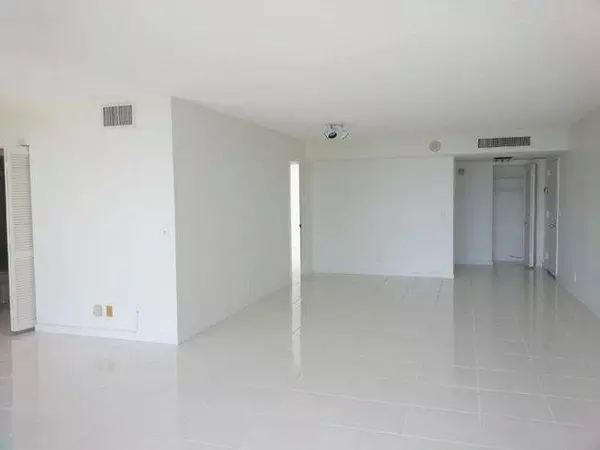 West Palm Beach, FL 33401,2425 Presidential WAY 1703