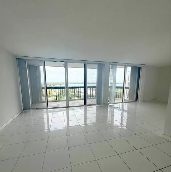 West Palm Beach, FL 33401,2425 Presidential WAY 1703