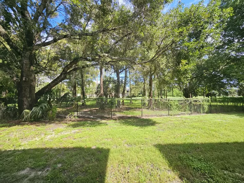 7925 Fairview DR 107, Tamarac, FL 33321