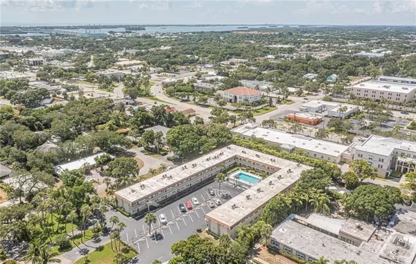 923 22nd PL 217, Vero Beach, FL 32960