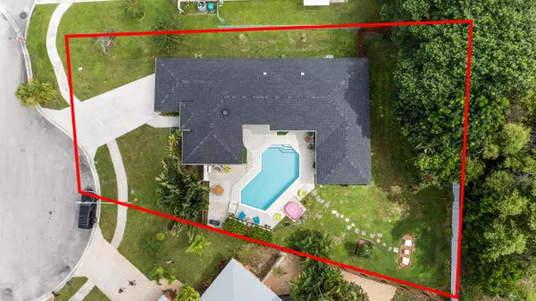 Boynton Beach, FL 33426,855 Carlee CIR