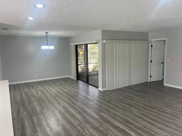 Boynton Beach, FL 33437,5975 Forest Grove DR 2