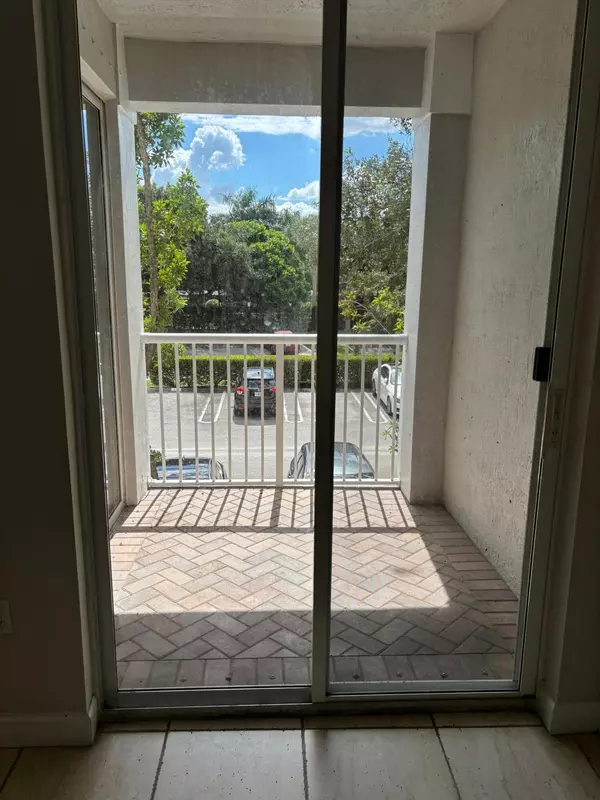 Royal Palm Beach, FL 33414,1118 Shoma DR
