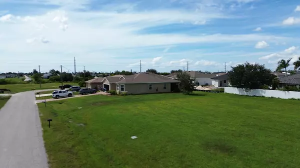 Cape Coral, FL 33993,2237 NW 4th ST