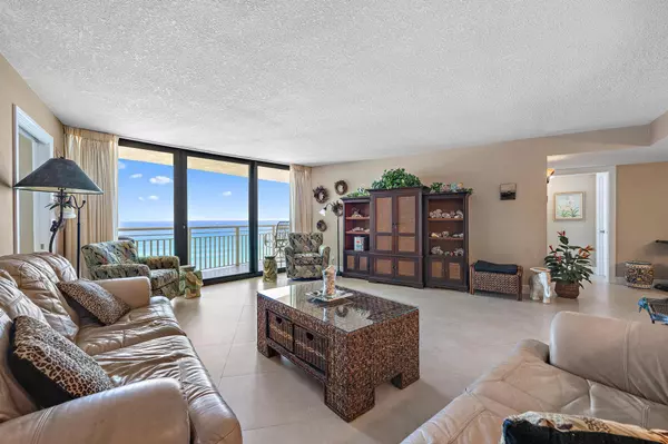 Singer Island, FL 33404,3000 N Ocean DR 19e