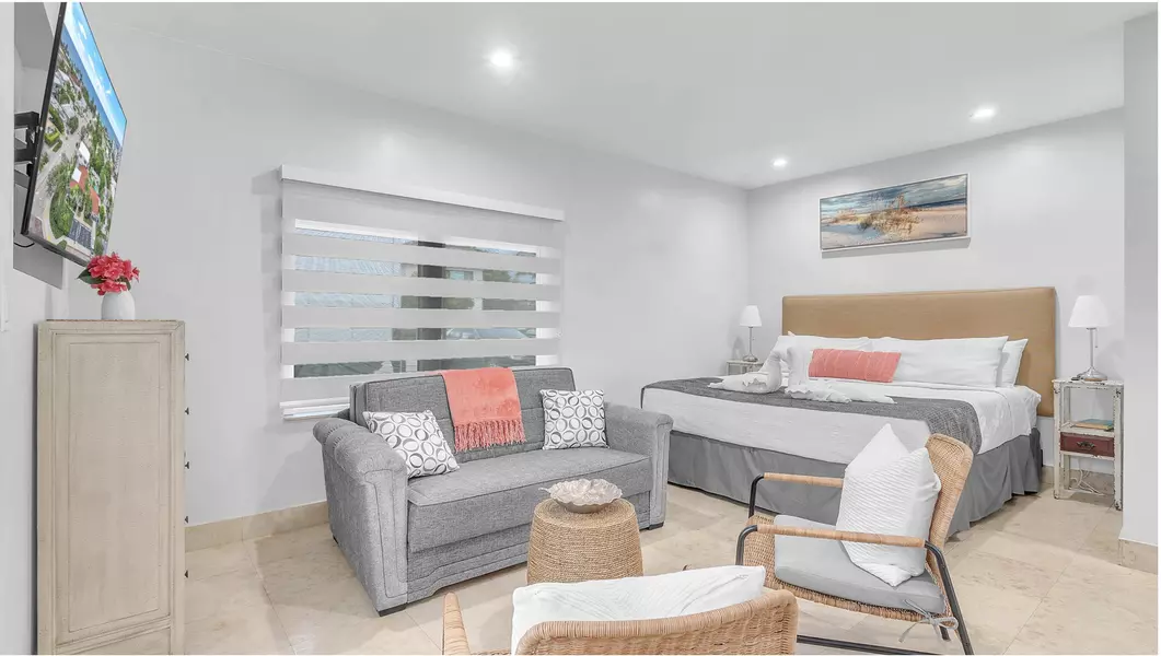 4562 Bougainvilla DR, Lauderdale By The Sea, FL 33308