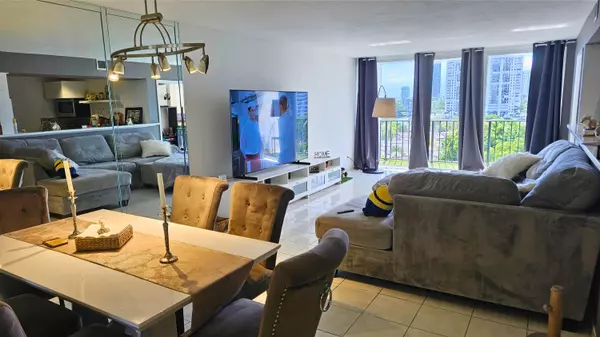 Hallandale Beach, FL 33009,400 Leslie DR 807