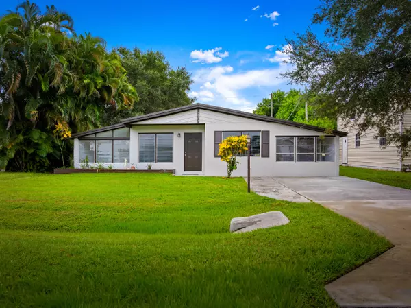 Stuart, FL 34997,2904 SE Bamboo ST