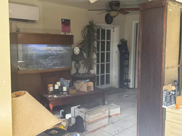 West Palm Beach, FL 33406,1286 Rainbow AVE