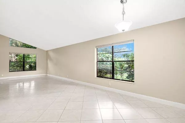 Royal Palm Beach, FL 33411,166 Sparrow DR 1b