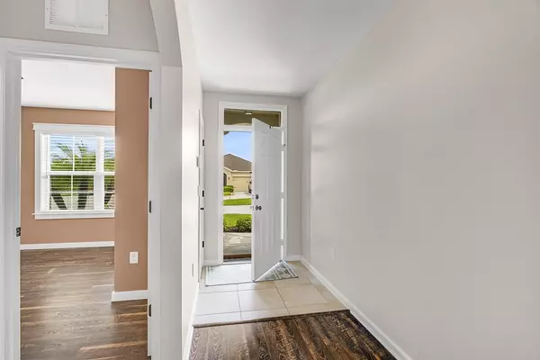 Vero Beach, FL 32968,2281 SW Garfield DR