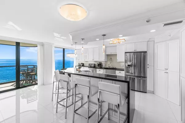 Boca Raton, FL 33432,250 S Ocean BLVD 11d