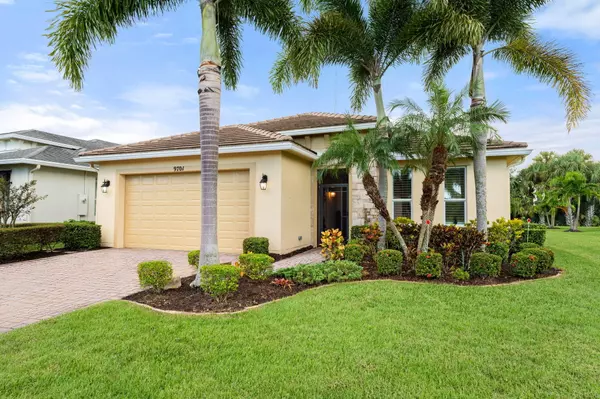 9701 SW Royal Poinciana DR, Port Saint Lucie, FL 34987