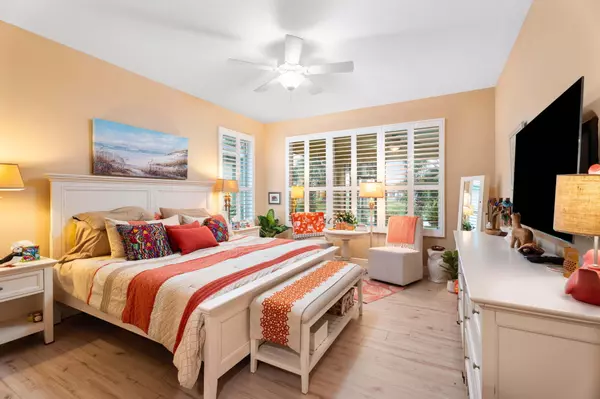 9701 SW Royal Poinciana DR, Port Saint Lucie, FL 34987