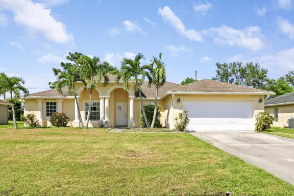 1253 SW San Esteban AVE, Port Saint Lucie, FL 34953