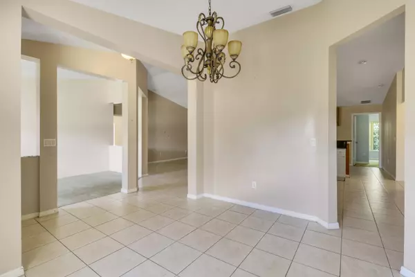 Port Saint Lucie, FL 34953,1253 SW San Esteban AVE