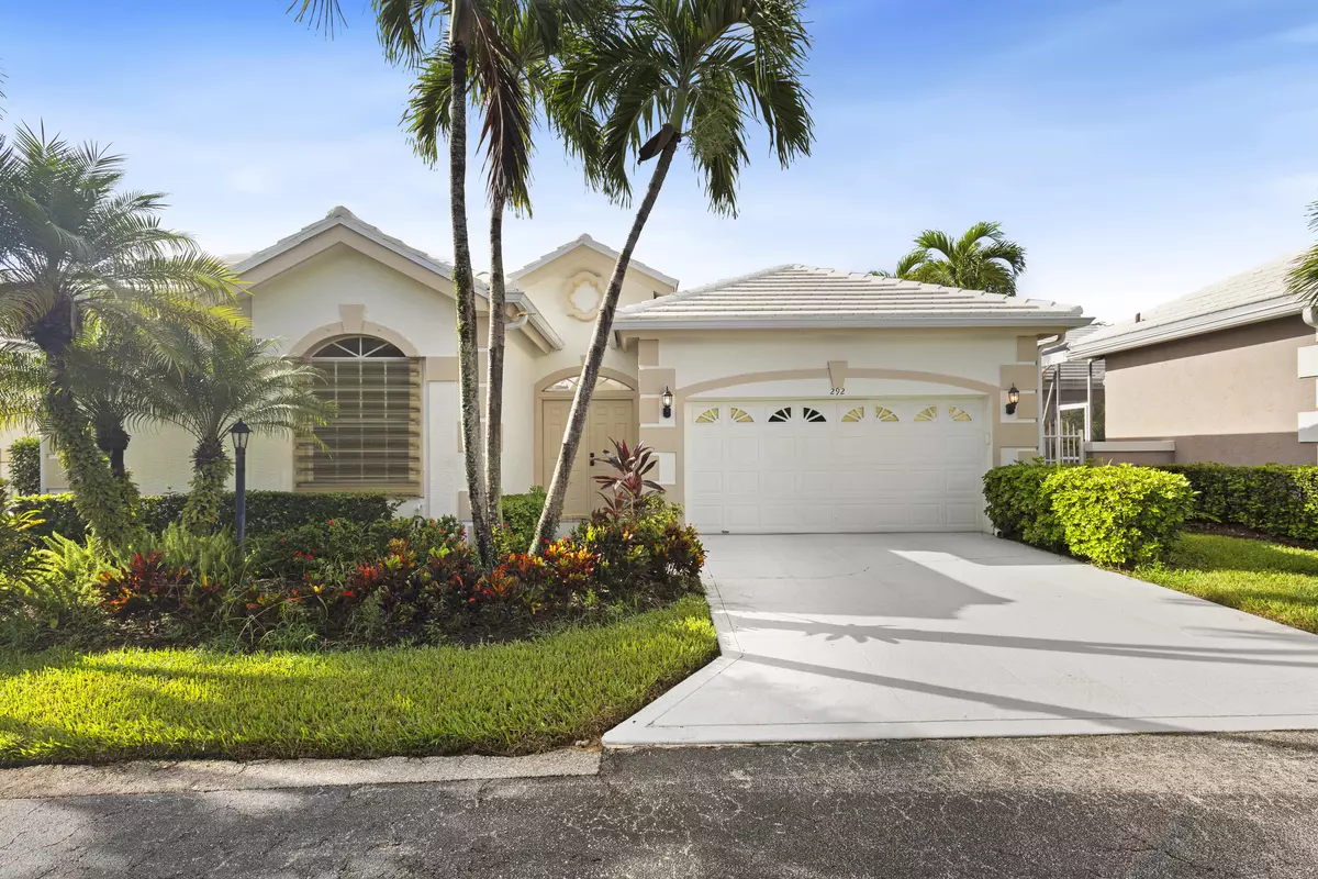 Palm Beach Gardens, FL 33418,292 E Canterbury DR