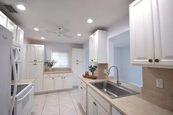 Boynton Beach, FL 33426,2095 SW 13th TER